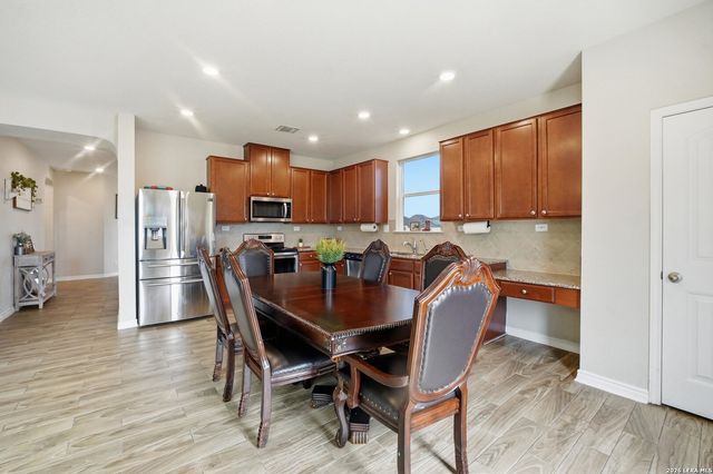 10008 Overlook Canyon, San Antonio, TX 78245