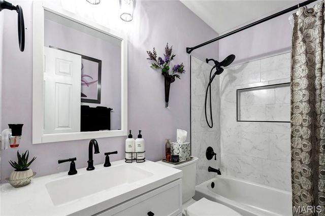 3110 Autumn Shores Drive, Maryland Heights, MO 63043