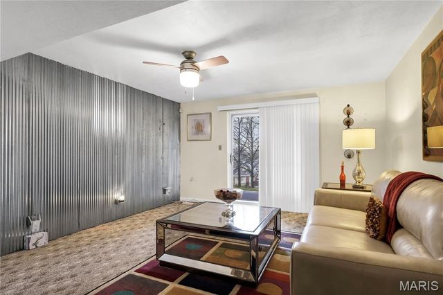 3110 Autumn Shores Drive, Maryland Heights, MO 63043