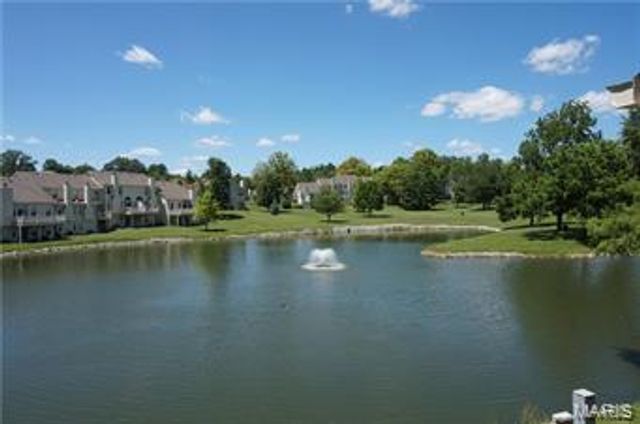 3110 Autumn Shores Drive, Maryland Heights, MO 63043