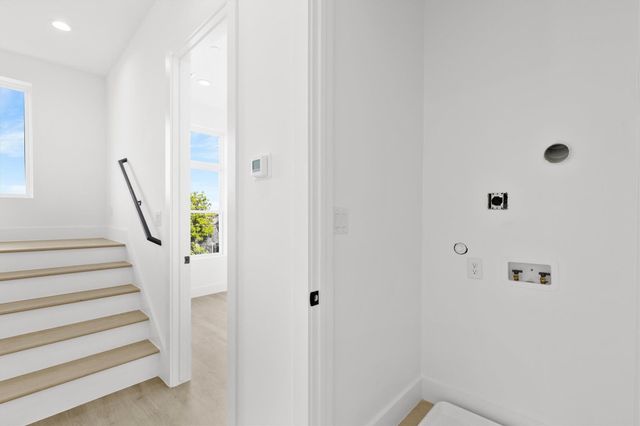 723 W 10th Street 103, Dallas, TX 75208