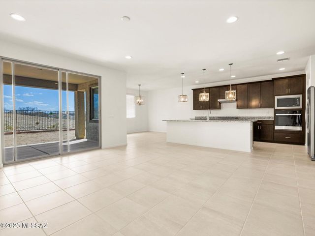 255 N Pecan Canyon Lane, Sahuarita, AZ 85629