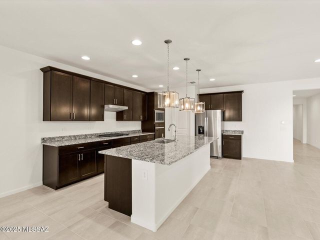 255 N Pecan Canyon Lane, Sahuarita, AZ 85629