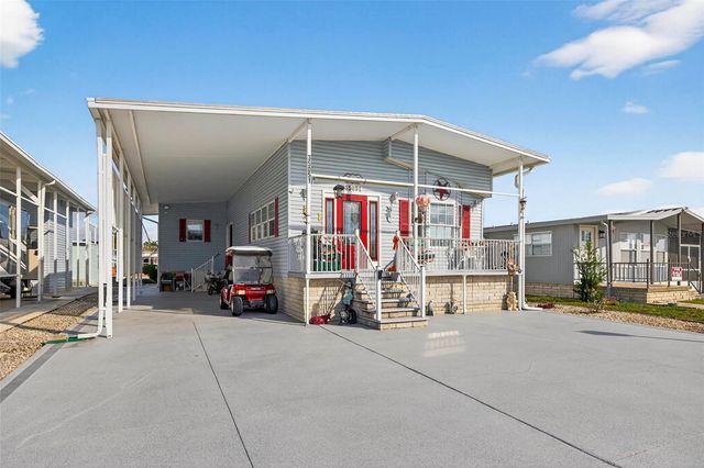 35051 CONDOMINIUM BOULEVARD, Zephyrhills, FL 33541