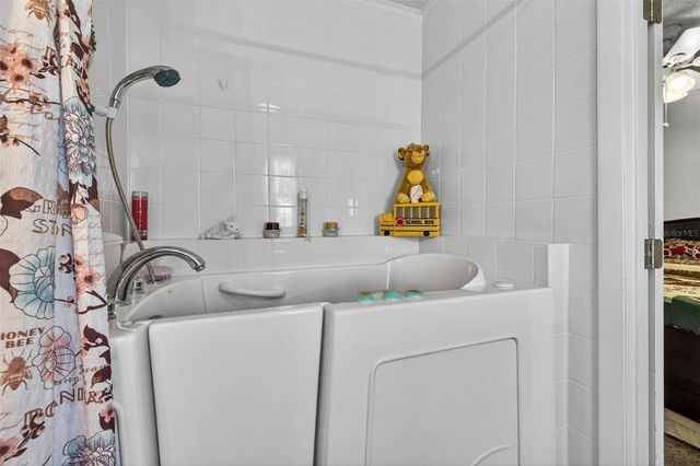 35051 CONDOMINIUM BOULEVARD, Zephyrhills, FL 33541