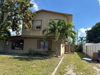 1390 SW 49th Terrace, Fort Lauderdale, FL 33317