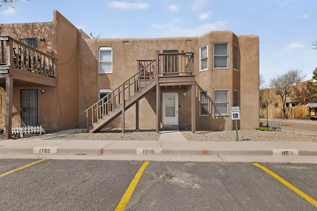 1700-1702 Calle de Oriente Norte, Santa Fe, NM 87507