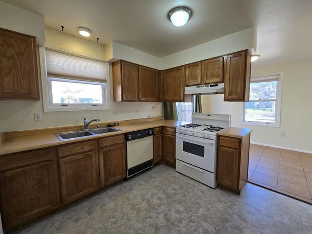 1700-1702 Calle de Oriente Norte, Santa Fe, NM 87507