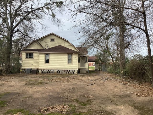 107 Crosby Street, Mansfield, LA 71052