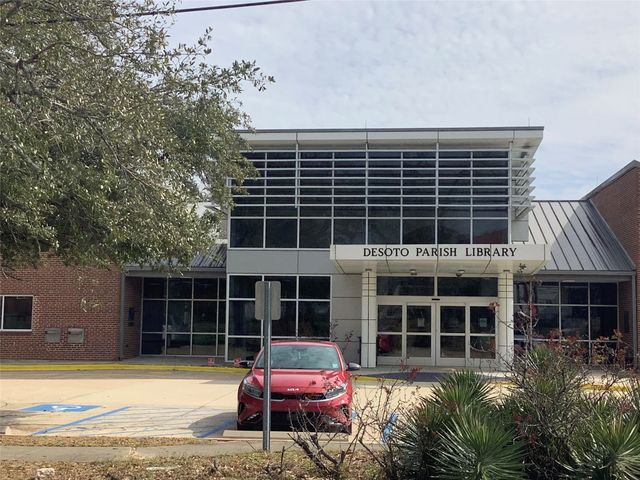 107 Crosby Street, Mansfield, LA 71052