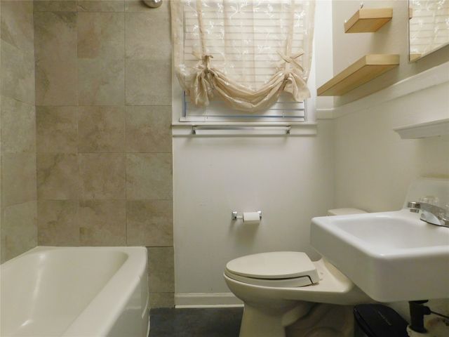 817 Emery Street, Denton, TX 76201