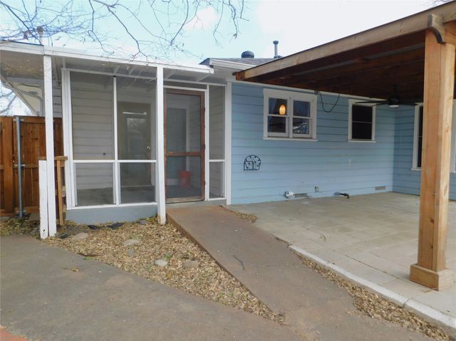 817 Emery Street, Denton, TX 76201