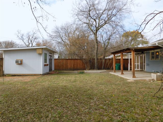 817 Emery Street, Denton, TX 76201