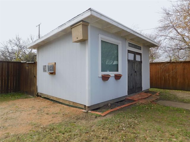 817 Emery Street, Denton, TX 76201