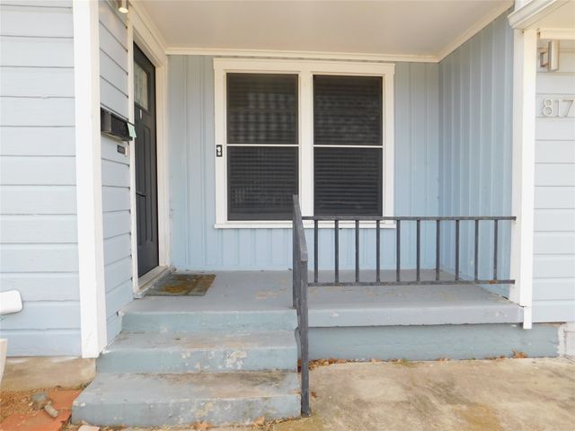 817 Emery Street, Denton, TX 76201