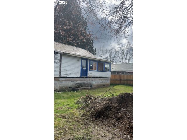 176 NORTH St, Vernonia, OR 97064