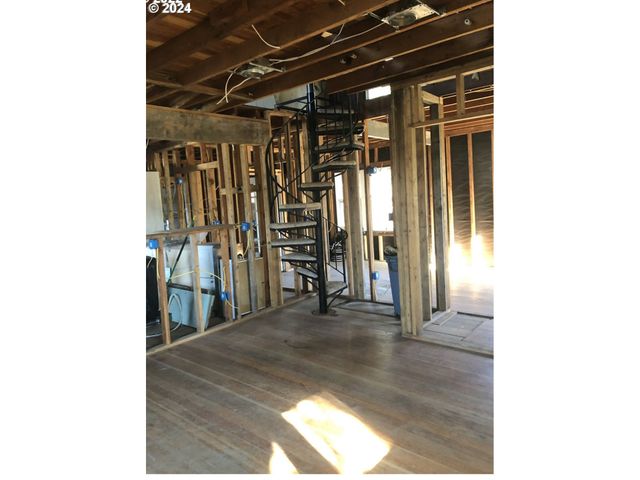 176 NORTH St, Vernonia, OR 97064