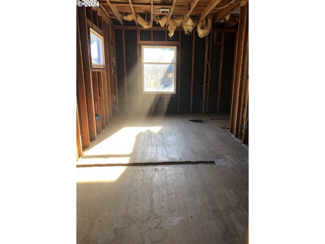 176 NORTH St, Vernonia, OR 97064