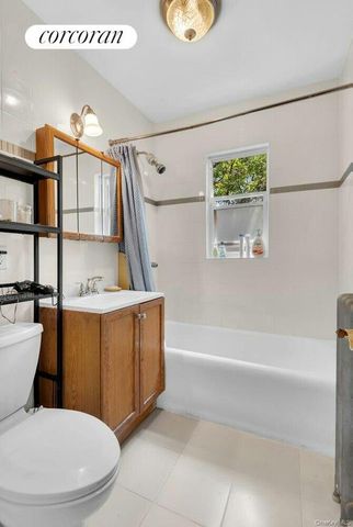 20-27 31 Street, Astoria, NY 11105