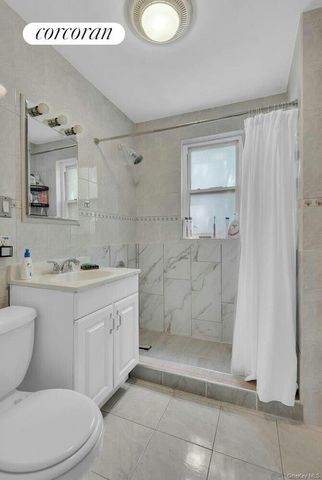 20-27 31 Street, Astoria, NY 11105