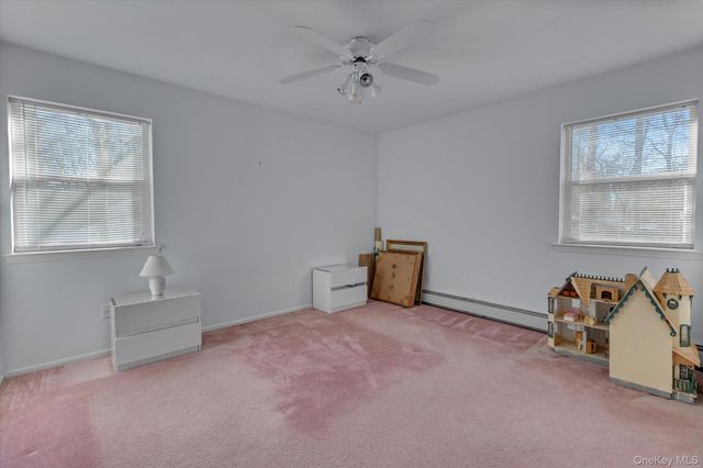 8 Jacqueline Drive, Manorville, NY 11949