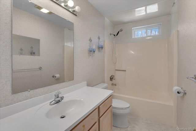 8 Jacqueline Drive, Manorville, NY 11949