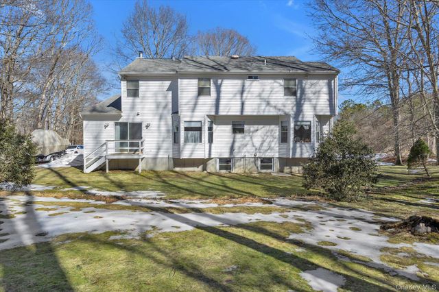 8 Jacqueline Drive, Manorville, NY 11949