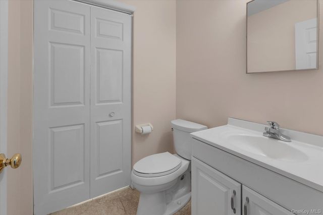 8 Jacqueline Drive, Manorville, NY 11949