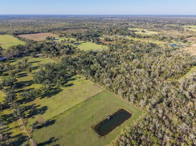 1836 County Road 318, Brazoria, TX 77422