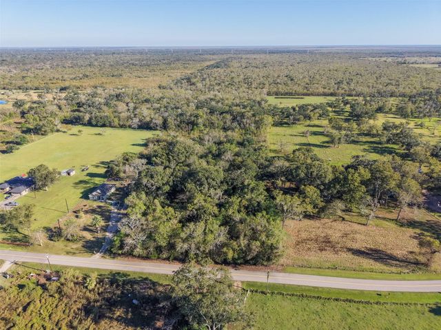 1836 County Road 318, Brazoria, TX 77422