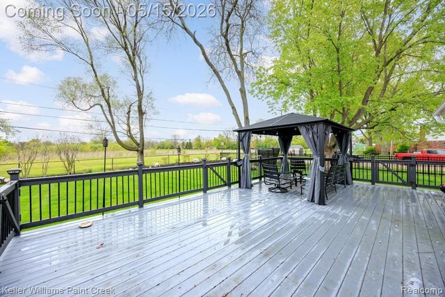 1195 Ashley Drive, Troy, MI 48085