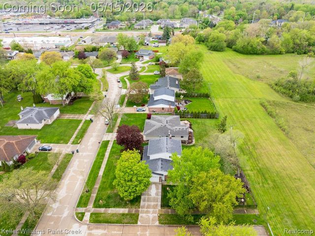1195 Ashley Drive, Troy, MI 48085