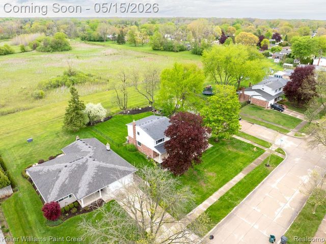 1195 Ashley Drive, Troy, MI 48085