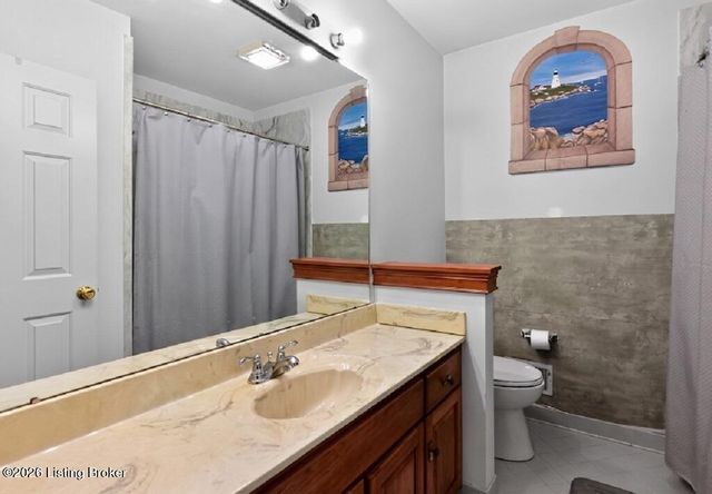 27 Autumn Hill Ct, Prospect, KY 40059
