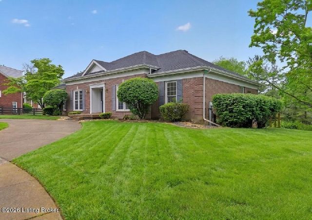27 Autumn Hill Ct, Prospect, KY 40059