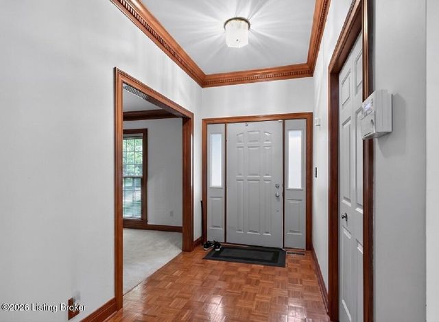 27 Autumn Hill Ct, Prospect, KY 40059