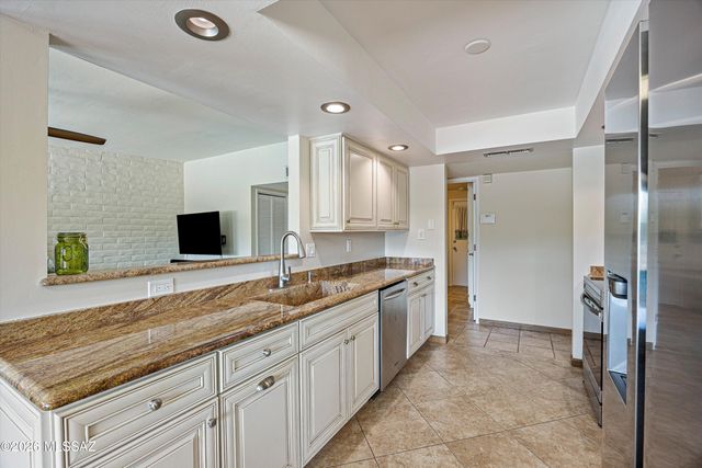 6646 N Sesame Lane, Tucson, AZ 85704