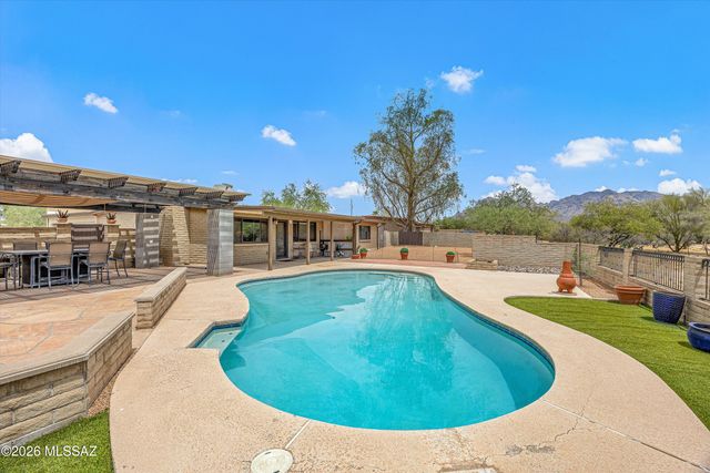 6646 N Sesame Lane, Tucson, AZ 85704