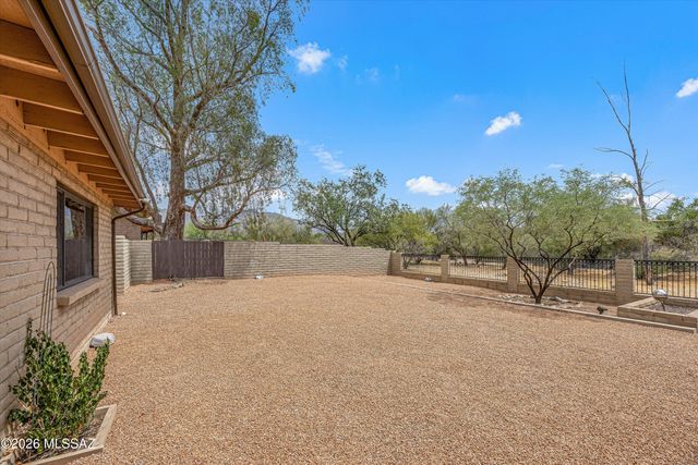 6646 N Sesame Lane, Tucson, AZ 85704