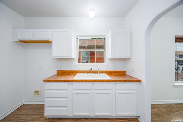 1616 RUIZ ST, San Antonio, TX 78207