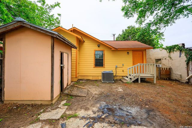 1616 RUIZ ST, San Antonio, TX 78207