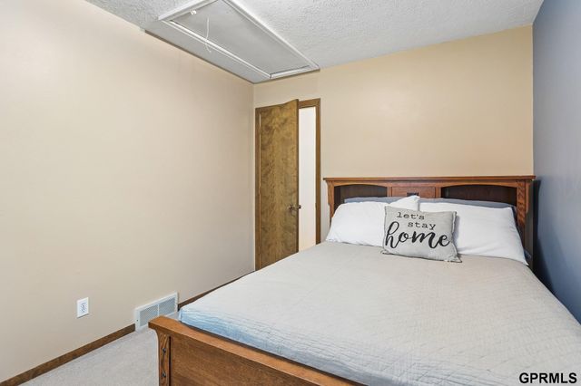 611 Sand Hill Road, Louisville, NE 68037