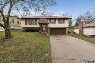 611 Sand Hill Road, Louisville, NE 68037