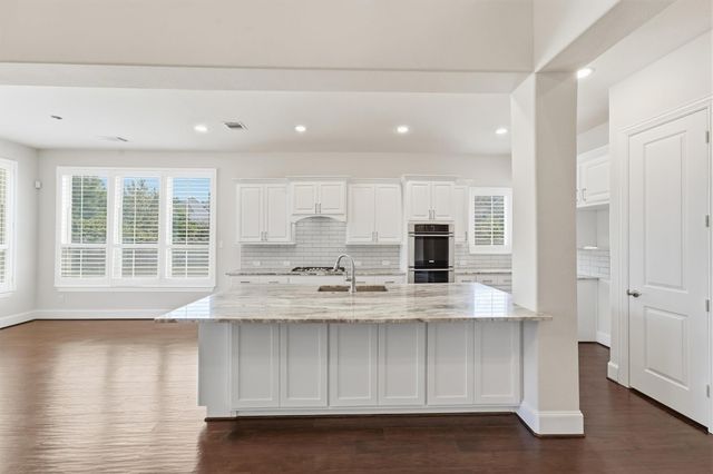 9952 Downey Emerald Drive, Conroe, TX 77385