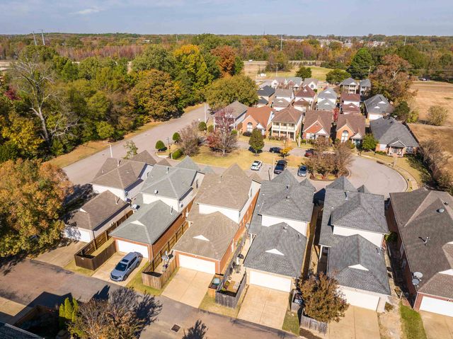 10435 KENSINGTON CIR, Collierville, TN 38017