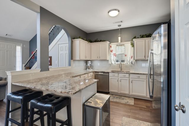 10435 KENSINGTON CIR, Collierville, TN 38017