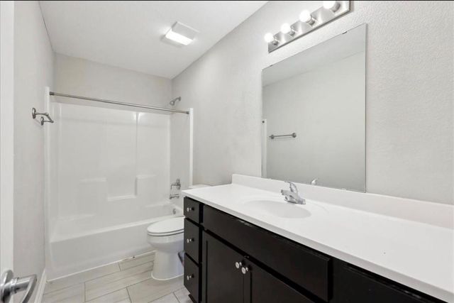 8670 Newfield Lane, Beaumont, TX 77707