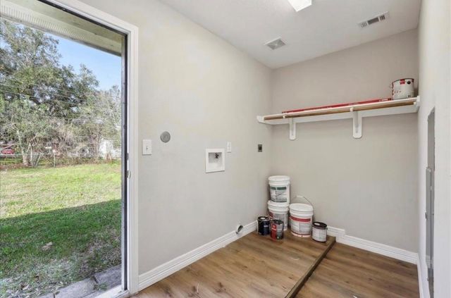 8670 Newfield Lane, Beaumont, TX 77707