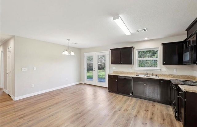 8670 Newfield Lane, Beaumont, TX 77707