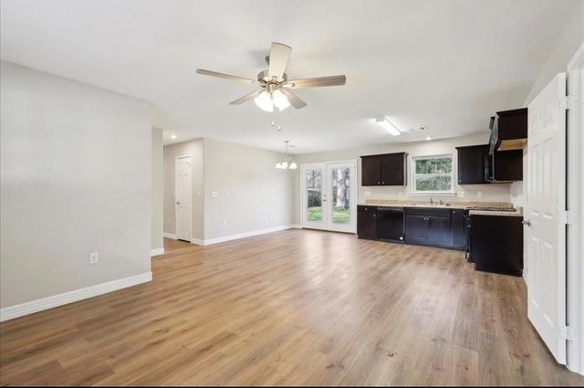 8670 Newfield Lane, Beaumont, TX 77707